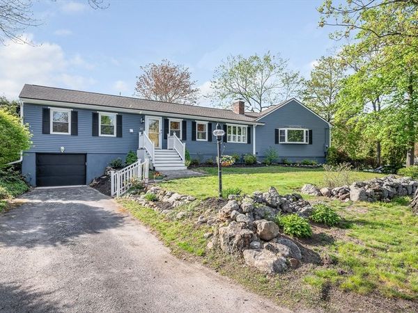 389 Marbleridge Rd, North Andover, MA 01845