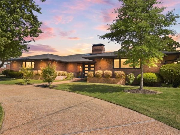 506 W Lakeview Drive , Springdale, AR 72764