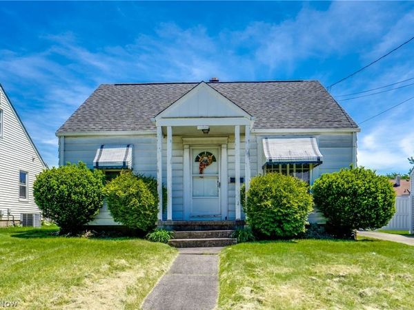 1701 Brown Street , Akron, OH 44301