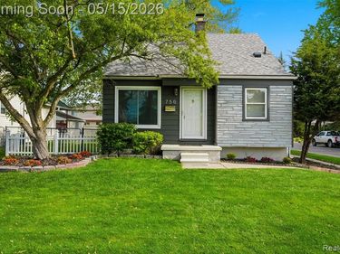 756 Cloverlawn Boulevard, Lincoln Park, MI 48146