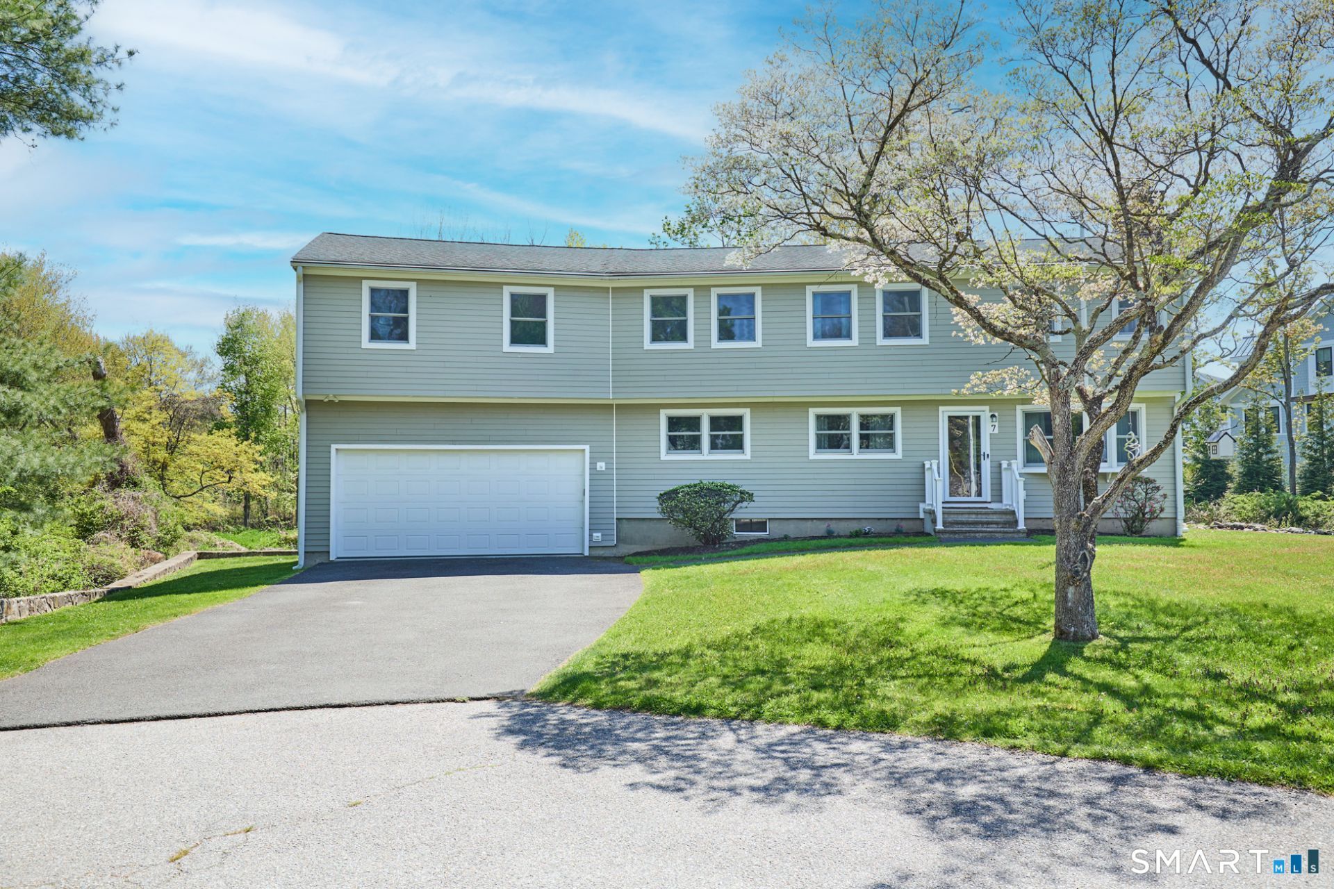 7 Keller, Westport, CT 06880 Main Photo