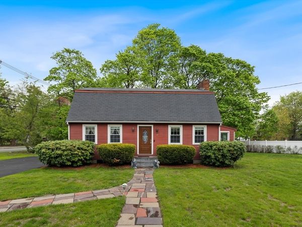 67 Brook Drive, Lynnfield, MA 01940