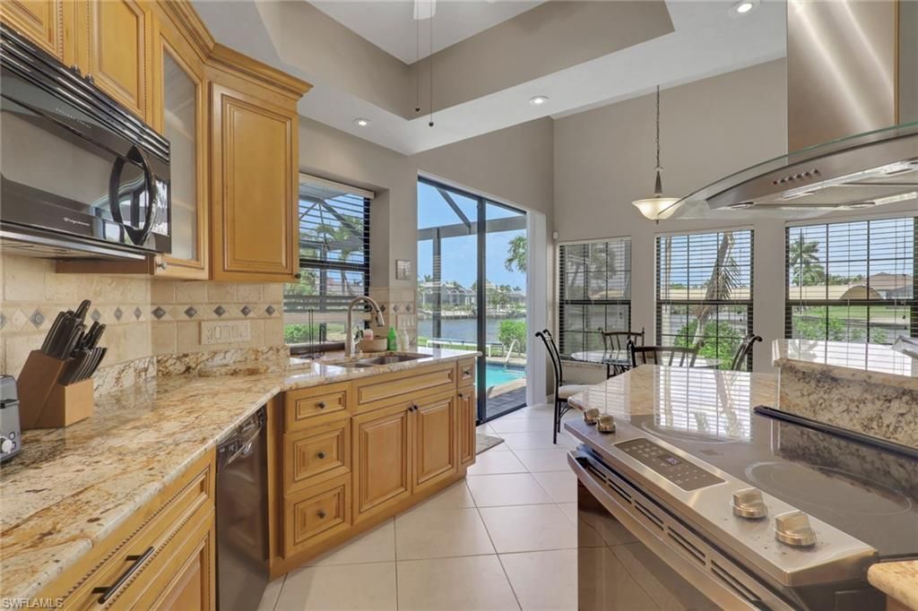 4333 SW 25th Ave, Cape Coral, FL 33914 Photo