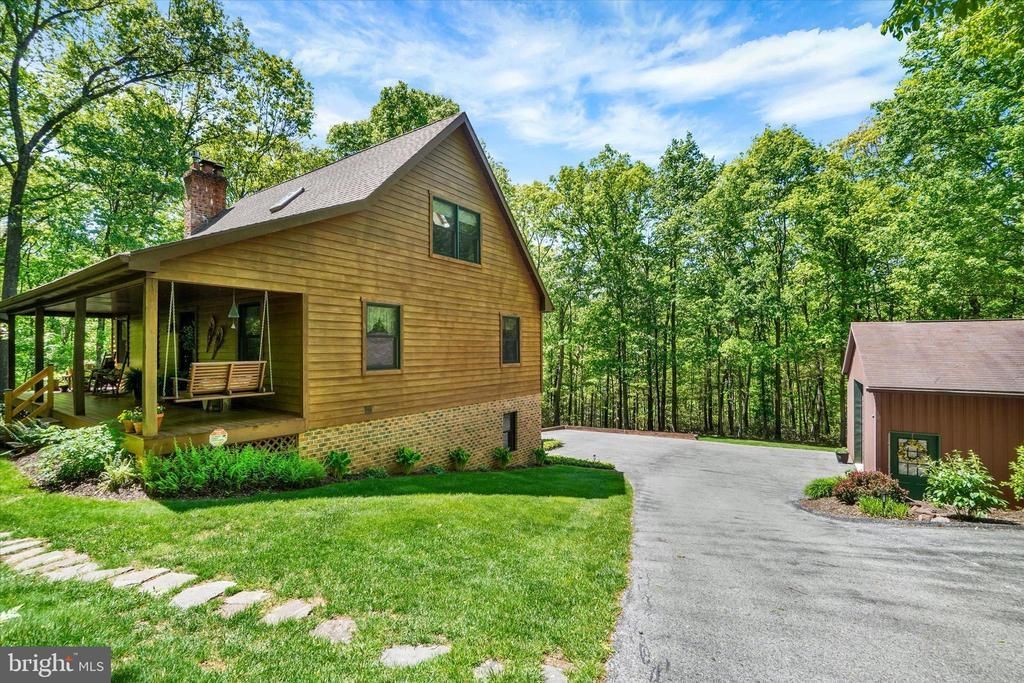 2385 BREMER ROAD, DOVER, PA 17315