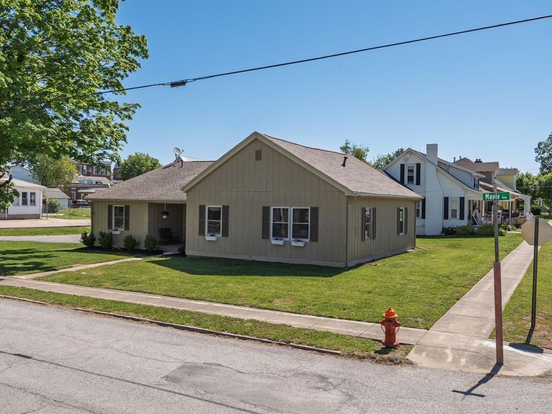 310 Maple Avenue, Falmouth, KY 41040 Photo 2
