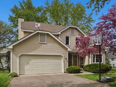 10358 Lee Drive, Eden Prairie, MN 55347