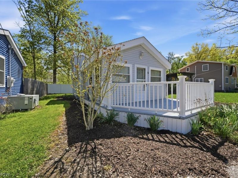 5825 Lake Road, Ashtabula, OH 44004 Photo 2