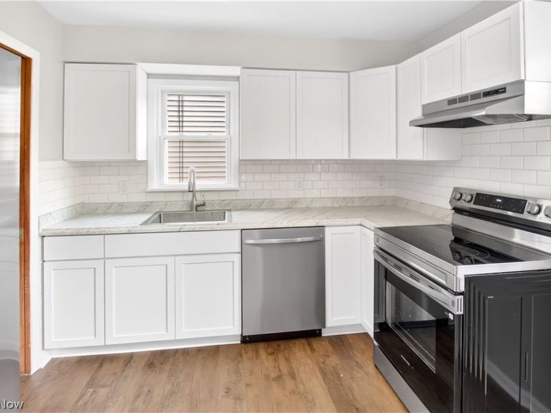 4462 South Hills Drive, Cleveland, OH 44109 Photo 13