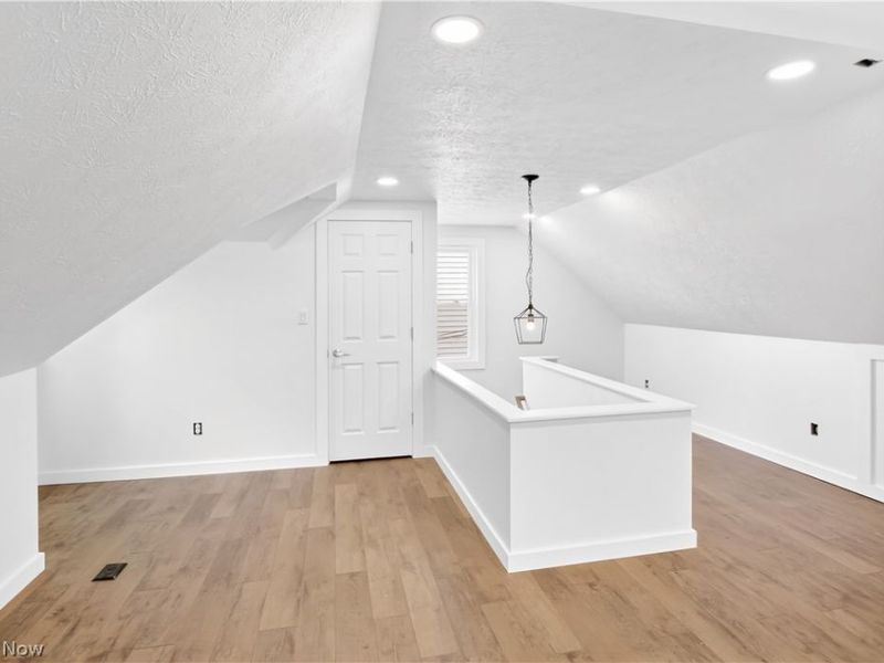 4462 South Hills Drive, Cleveland, OH 44109 Photo 19