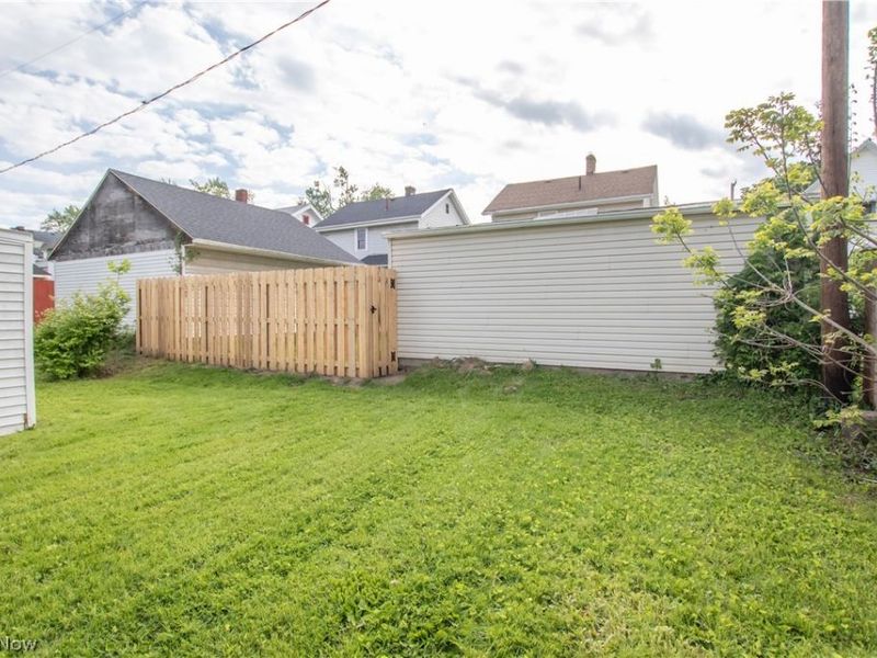 4462 South Hills Drive, Cleveland, OH 44109 Photo 29