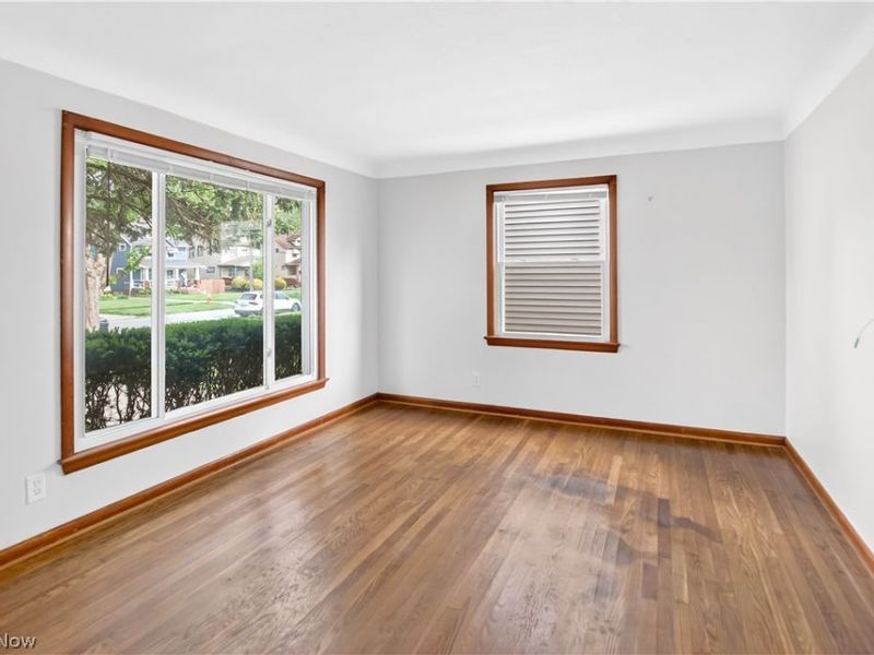 4462 South Hills Drive, Cleveland, OH 44109 Photo 4