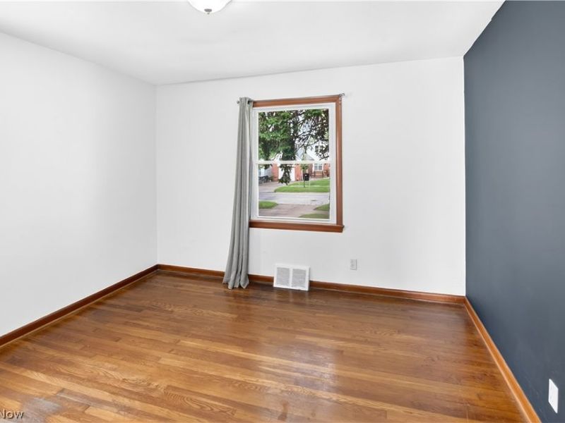 4462 South Hills Drive, Cleveland, OH 44109 Photo 6