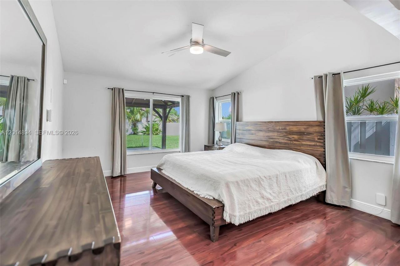 18168 SW 3rd St, Pembroke Pines, FL 33029 Photo