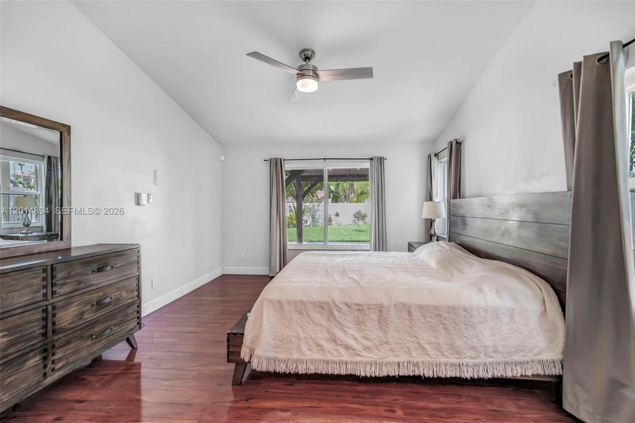 18168 SW 3rd St, Pembroke Pines, FL 33029 Photo