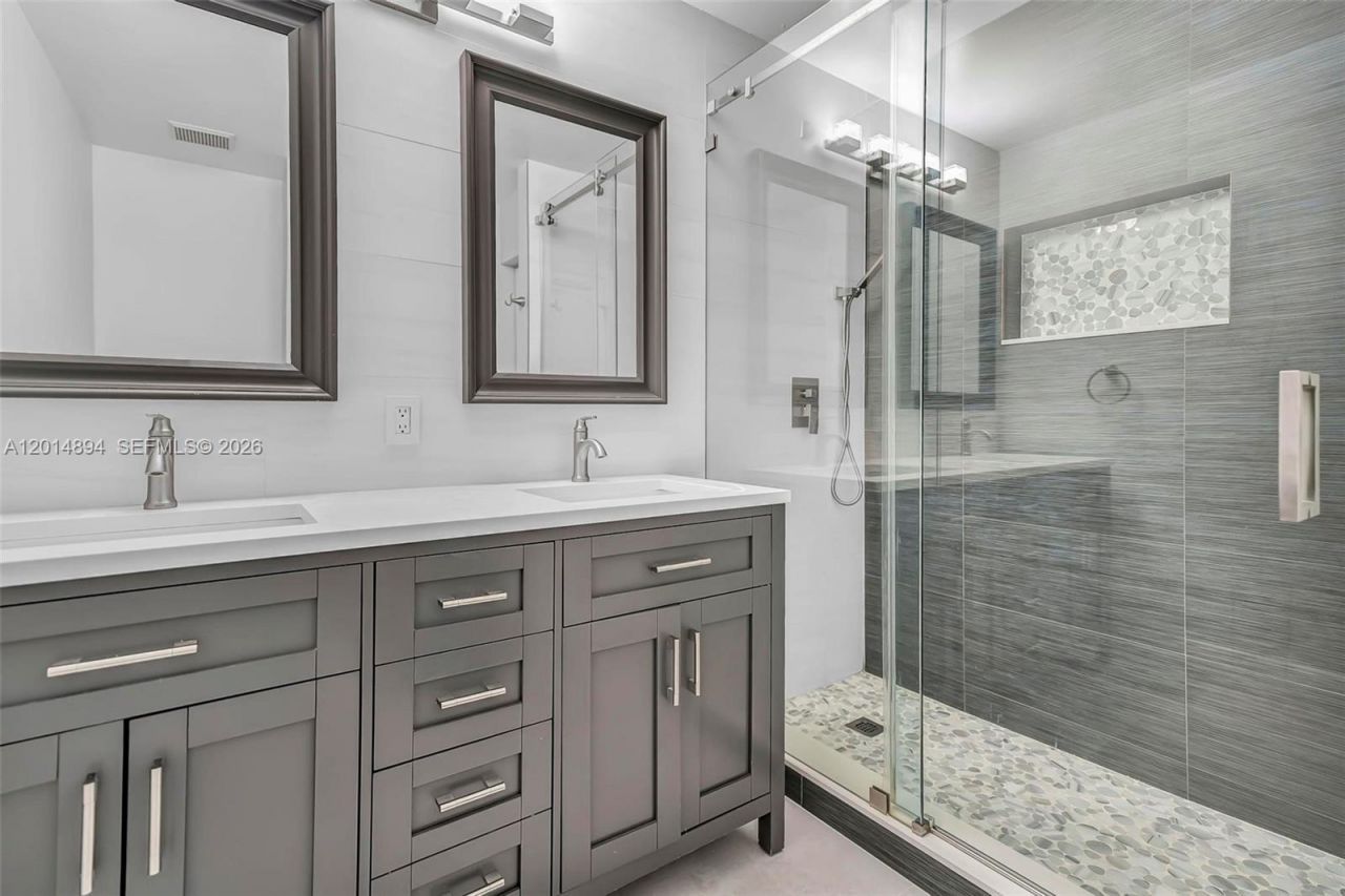 18168 SW 3rd St, Pembroke Pines, FL 33029 Photo