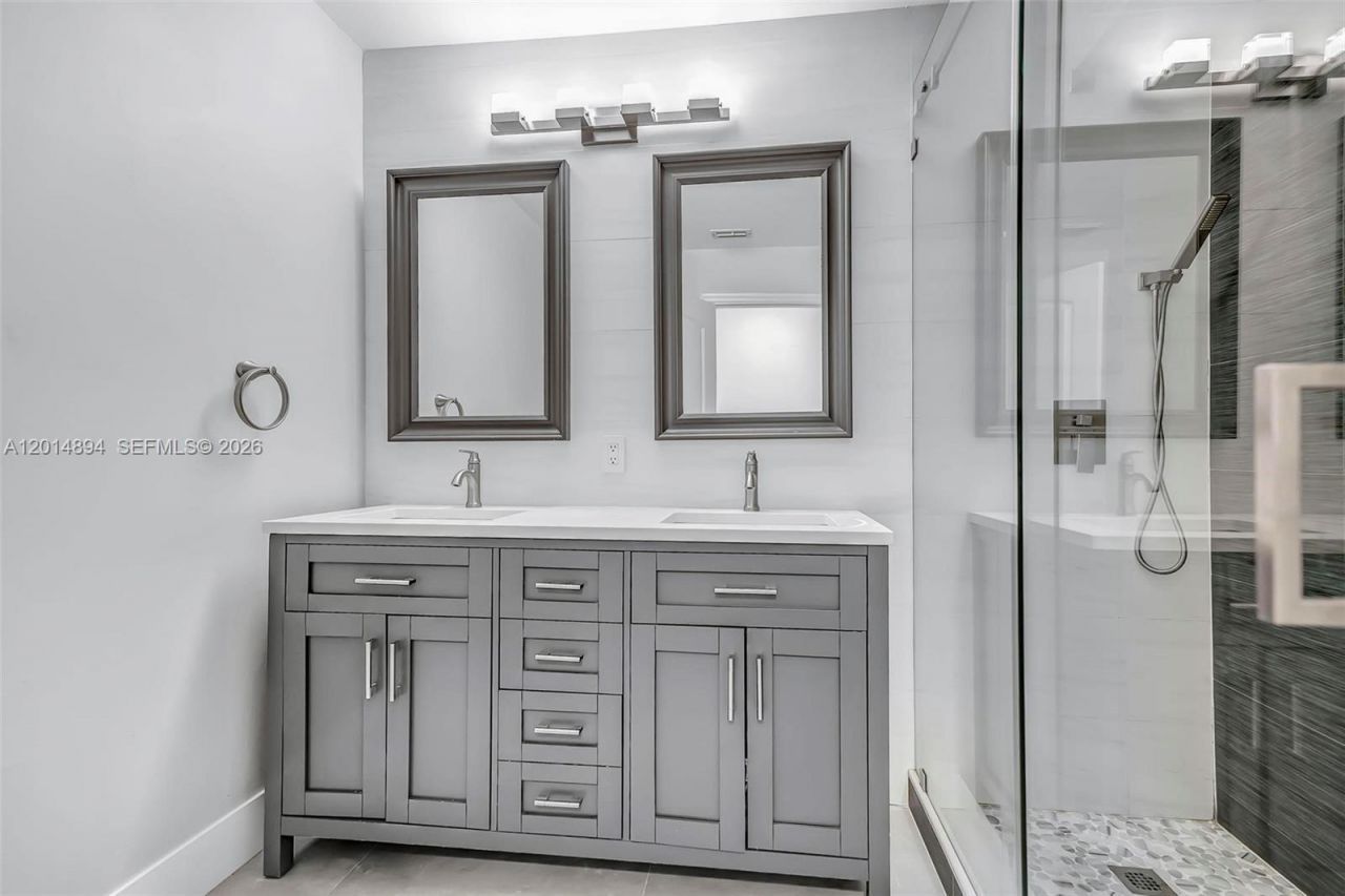 18168 SW 3rd St, Pembroke Pines, FL 33029 Photo