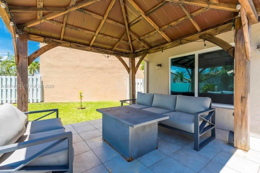 18168 SW 3rd St, Pembroke Pines, FL 33029 Photo