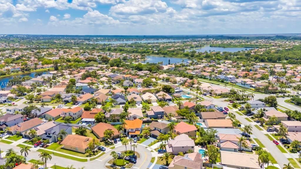 18168 SW 3rd St, Pembroke Pines, FL 33029 Photo