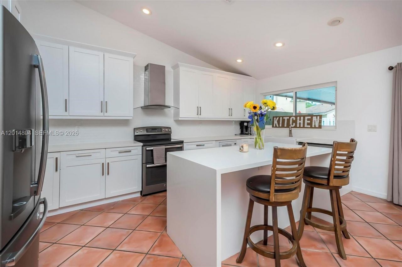 18168 SW 3rd St, Pembroke Pines, FL 33029 Photo