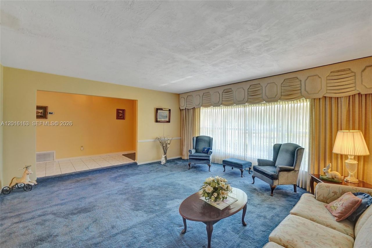 1330 NW 122nd Ave, Pembroke Pines, FL 33026 Photo