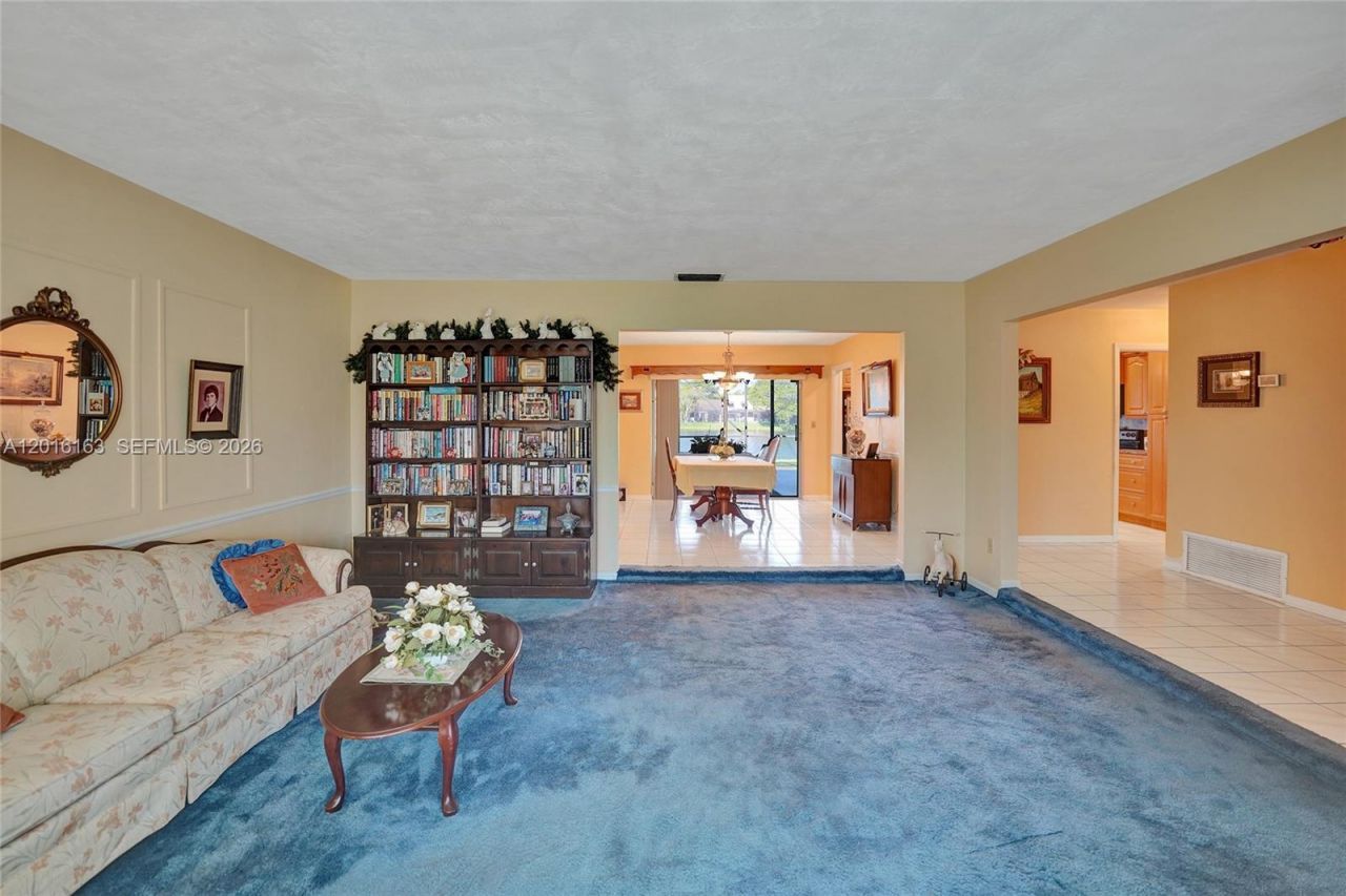 1330 NW 122nd Ave, Pembroke Pines, FL 33026 Photo