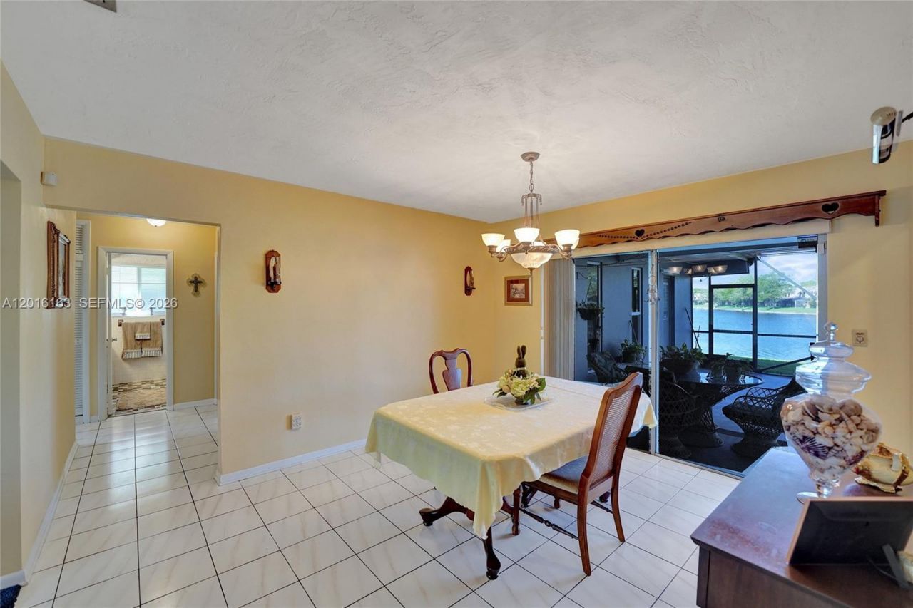 1330 NW 122nd Ave, Pembroke Pines, FL 33026 Photo