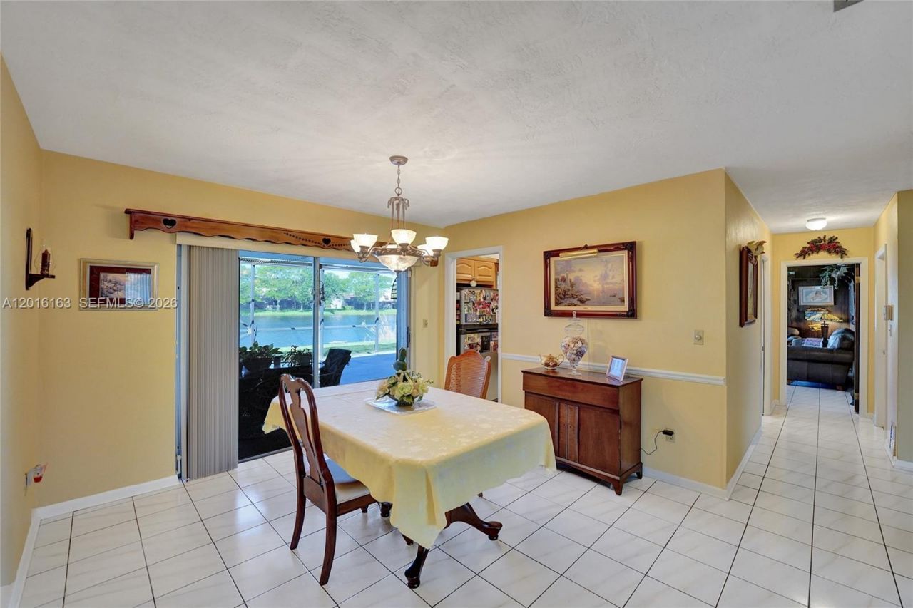 1330 NW 122nd Ave, Pembroke Pines, FL 33026 Photo
