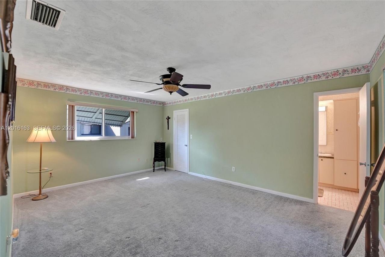 1330 NW 122nd Ave, Pembroke Pines, FL 33026 Photo