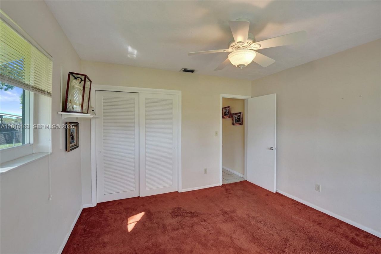 1330 NW 122nd Ave, Pembroke Pines, FL 33026 Photo