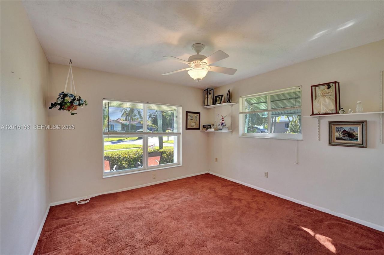 1330 NW 122nd Ave, Pembroke Pines, FL 33026 Photo