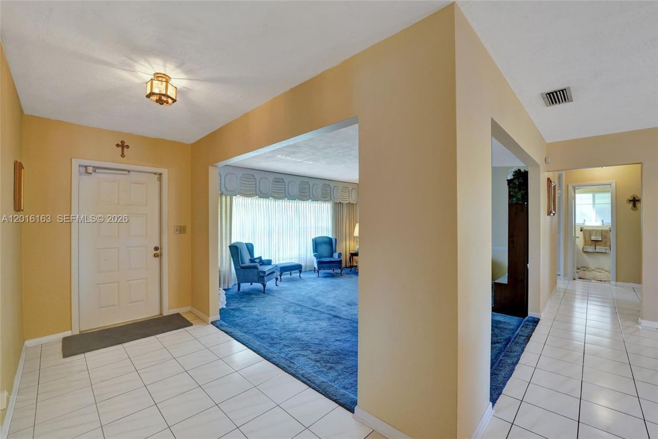 1330 NW 122nd Ave, Pembroke Pines, FL 33026 Photo