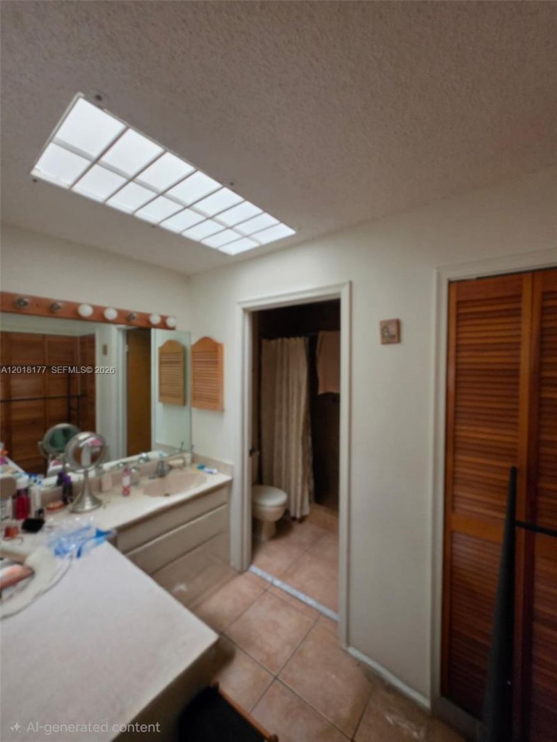 10908 SW 72nd St, Unit 215, Miami, FL 33173 Photo