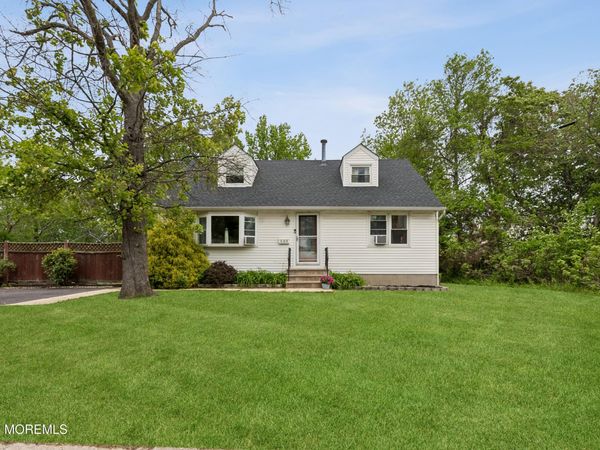 533 Sydney Avenue, Union Beach, NJ 07735