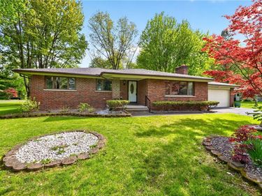 805 John Glenn Boulevard, Webster, NY 14580