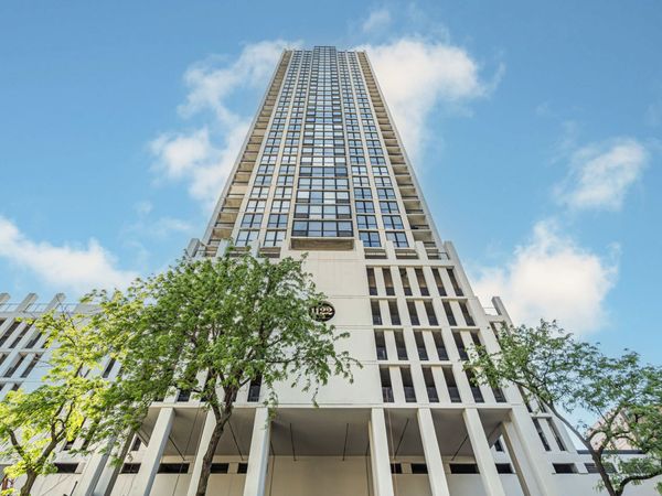 1122 N Clark Street , Unit 1710, Chicago, IL 60610