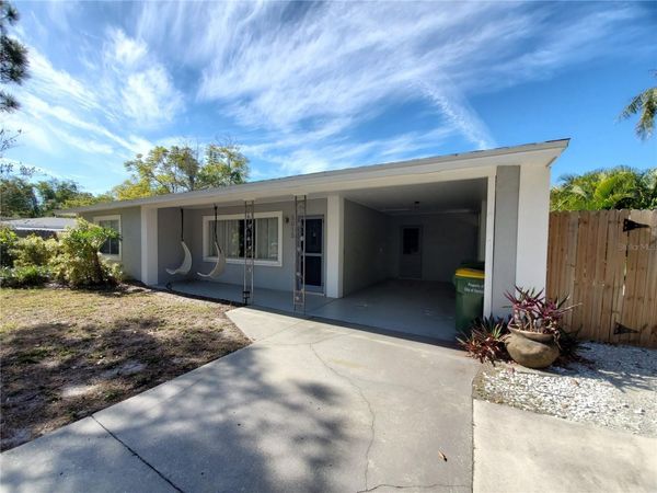 5015 EASTCHESTER DRIVE , SARASOTA, FL 34234