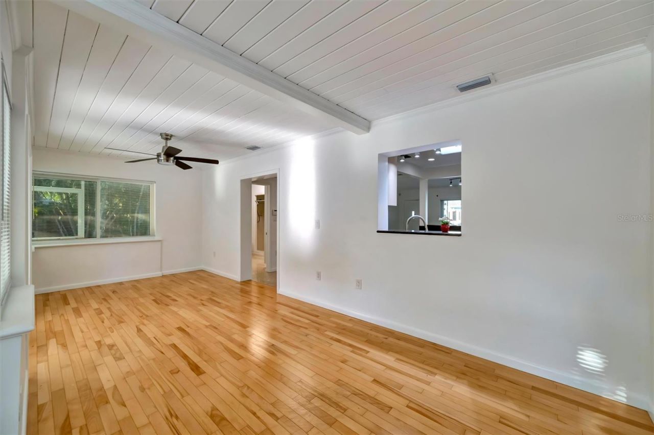 5015 Eastchester Drive , Sarasota, FL 34234 Photo