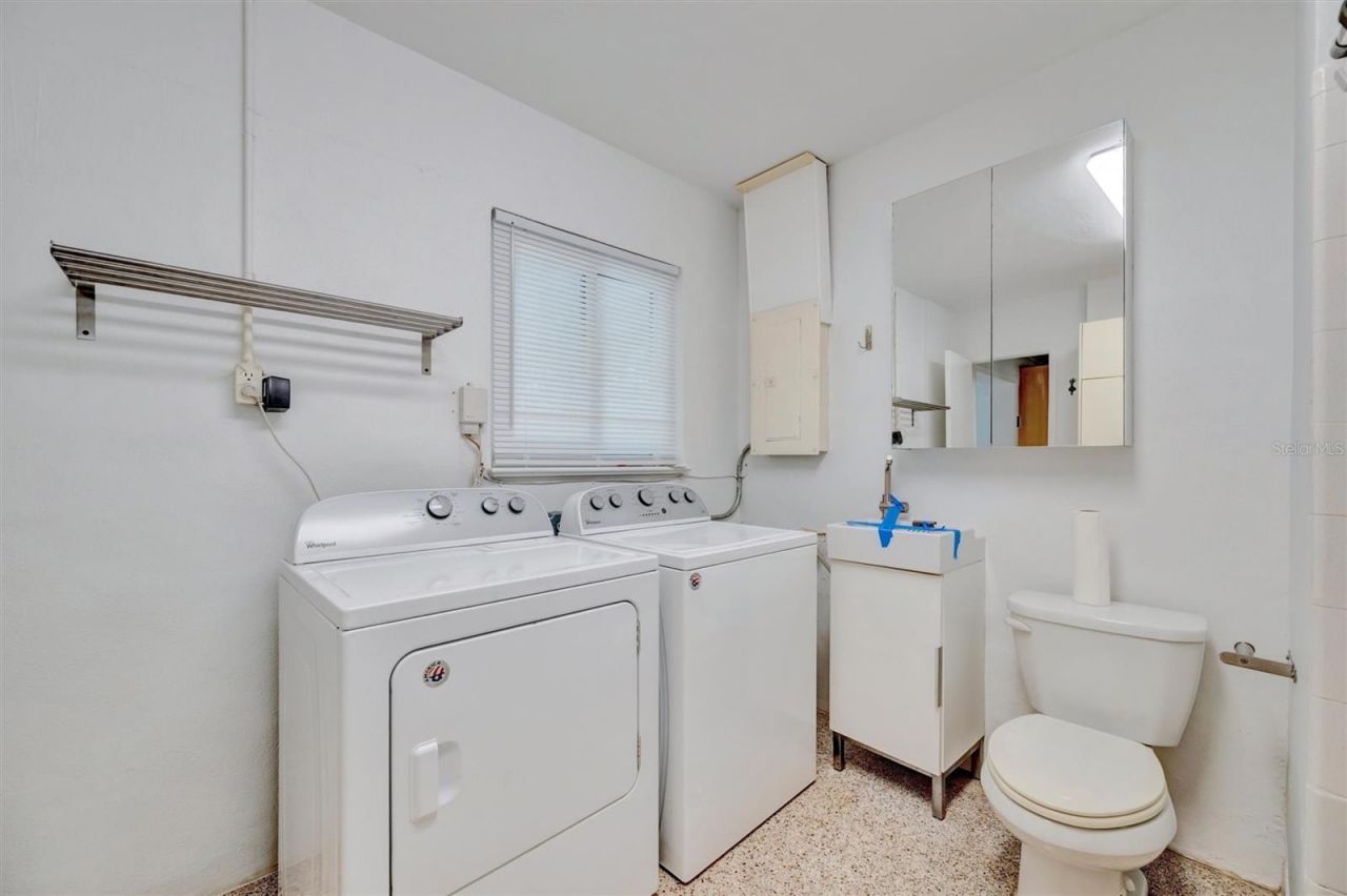 5015 Eastchester Drive , Sarasota, FL 34234 Photo