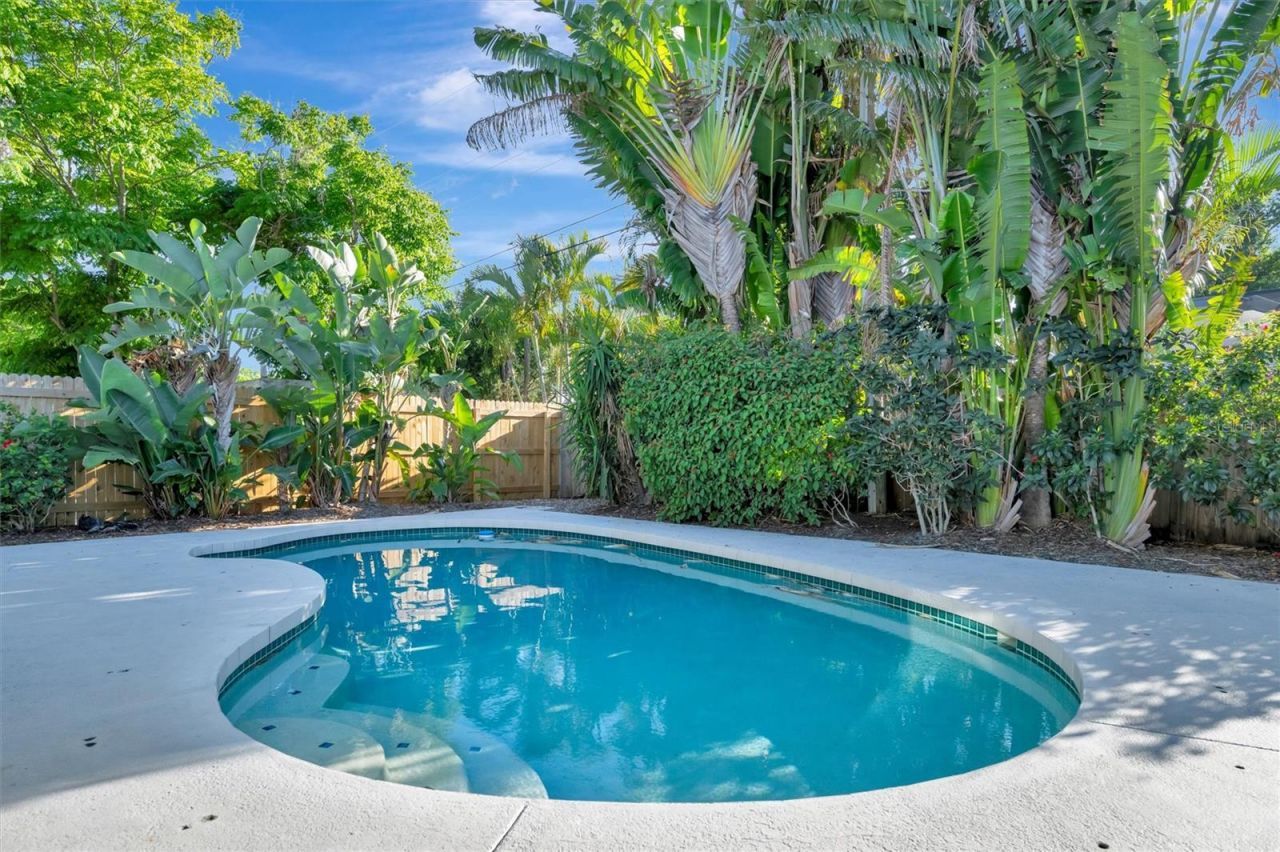 5015 Eastchester Drive , Sarasota, FL 34234 Photo