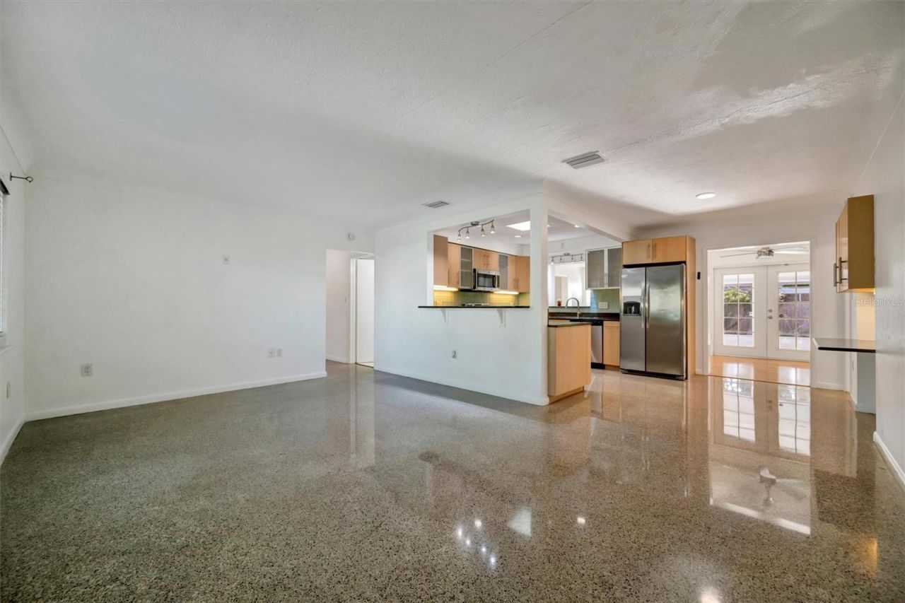 5015 Eastchester Drive , Sarasota, FL 34234 Photo