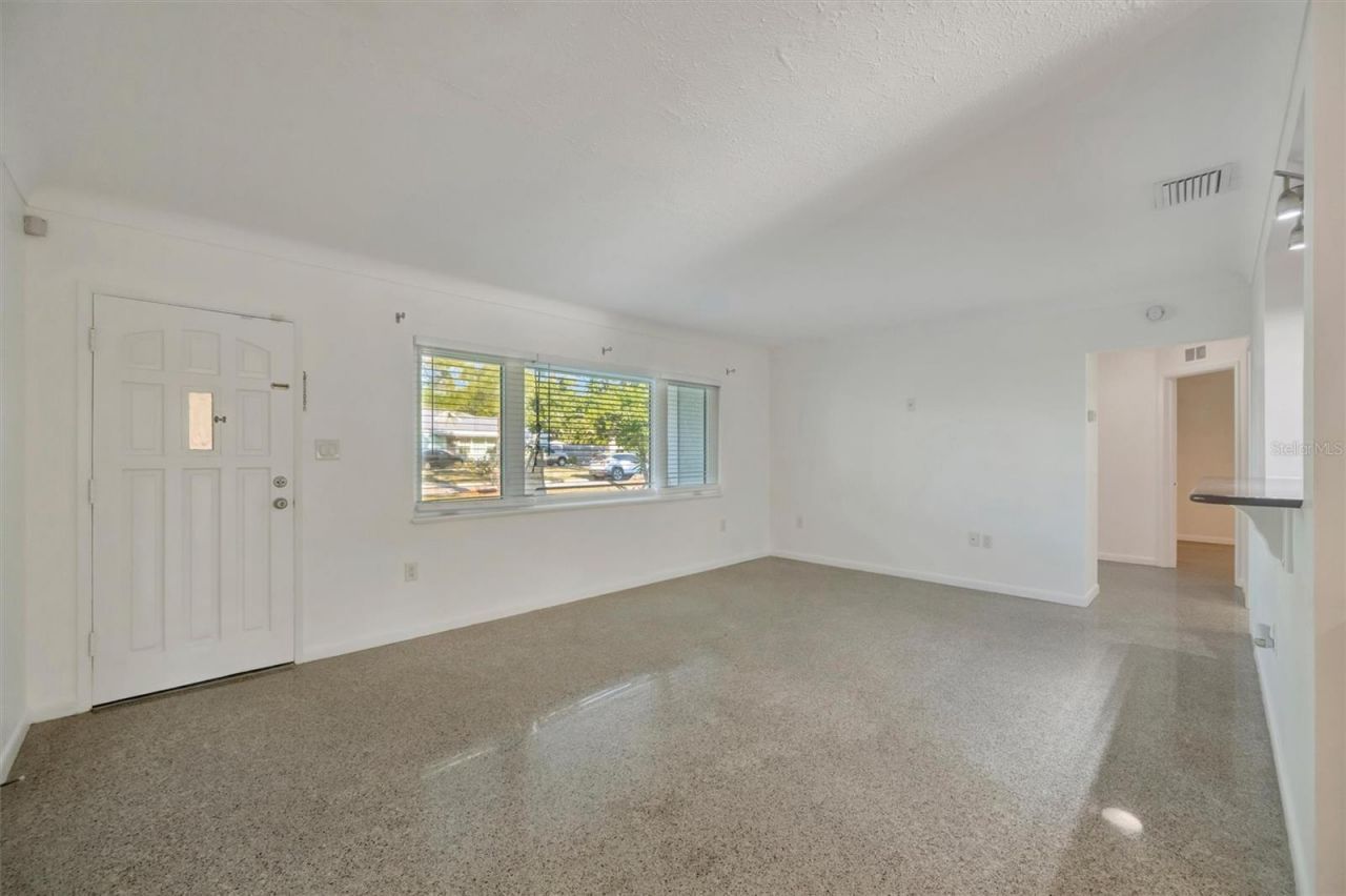 5015 Eastchester Drive , Sarasota, FL 34234 Photo