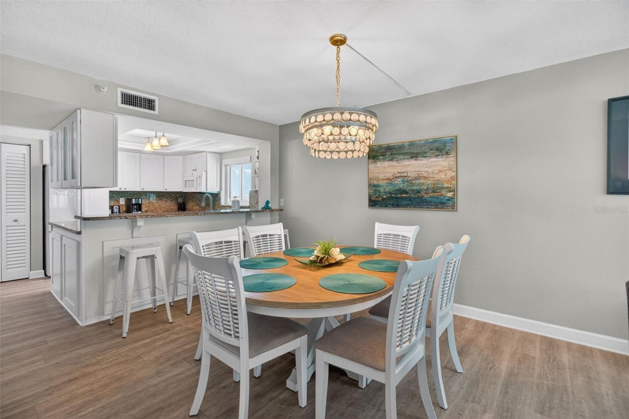 14600 Gulf Boulevard, Unit 401, Madeira Beach, FL 33708 Photo