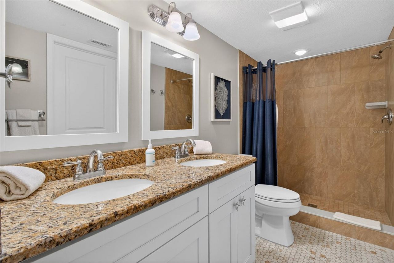14600 Gulf Boulevard, Unit 401, Madeira Beach, FL 33708 Photo