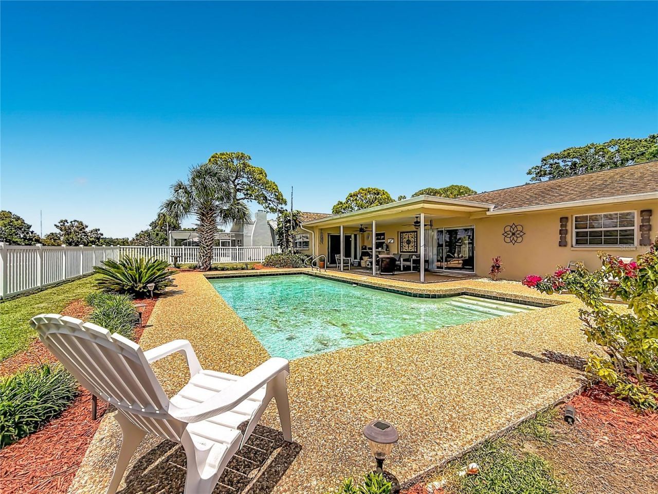 6490 Burning Tree Drive, Seminole, FL 33777 Photo
