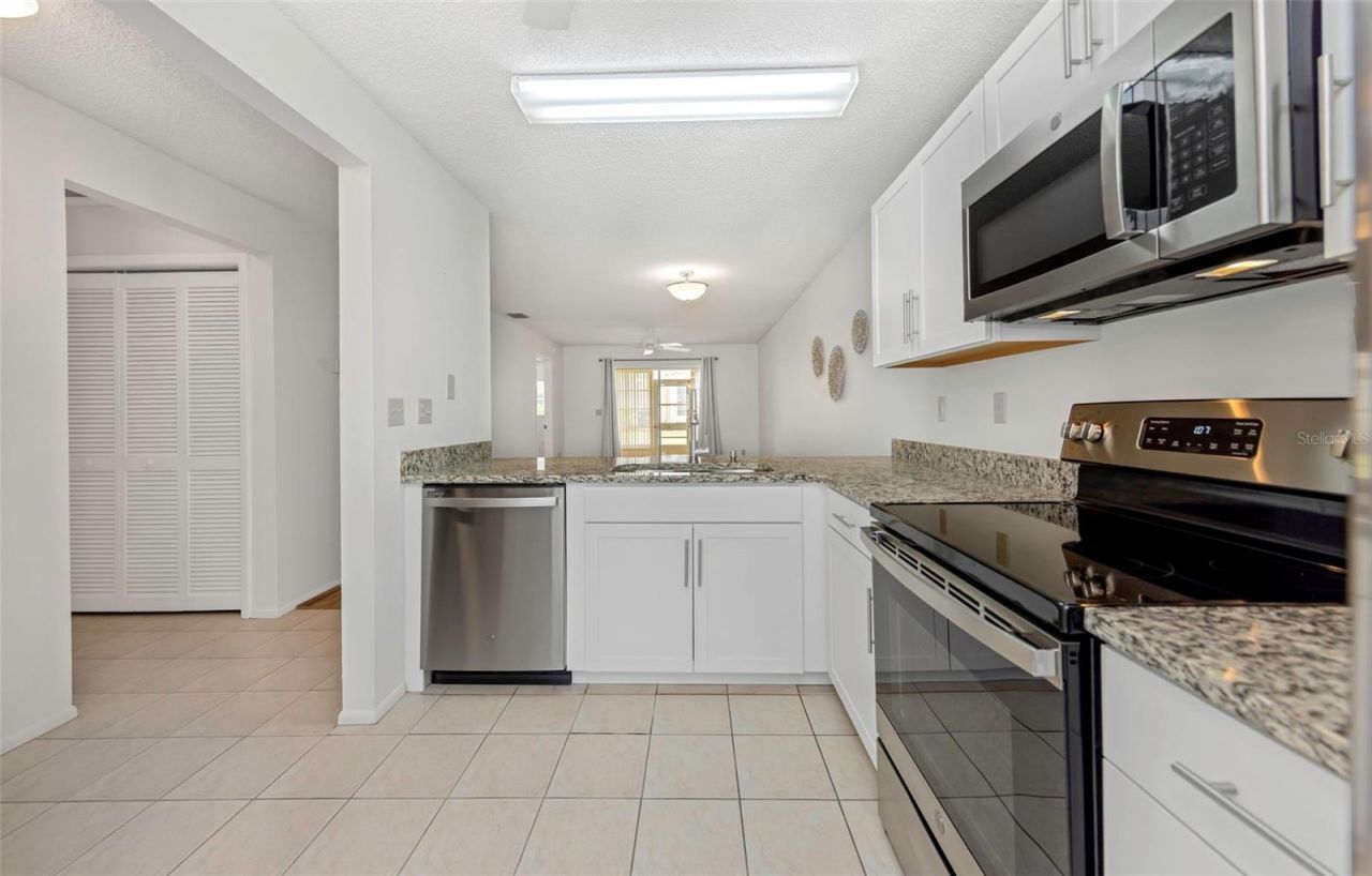 6518 Thicket Trail, New Port Richey, FL 34653 Photo