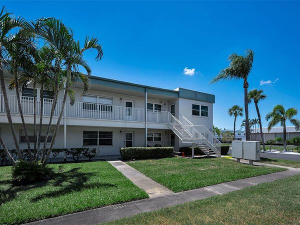 5267 81ST ST N, Unit 26, ST PETERSBURG, FL 33709