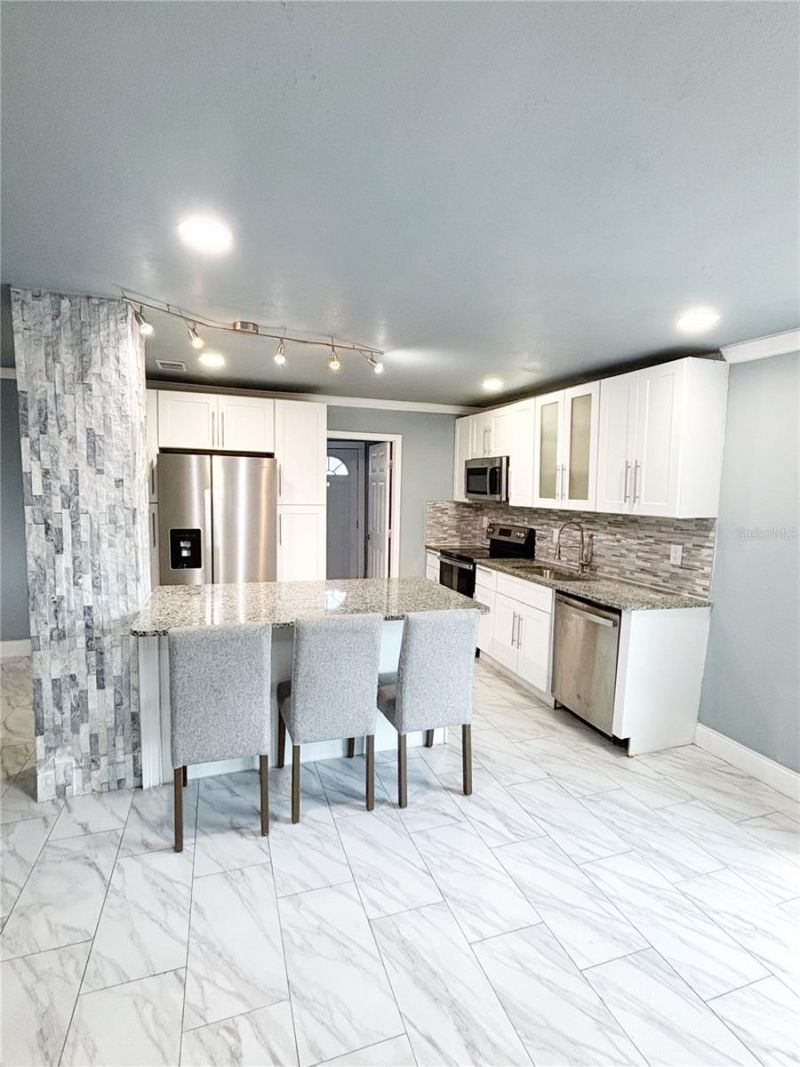 3427 16th Avenue S, Saint Petersburg, FL 33711 Photo
