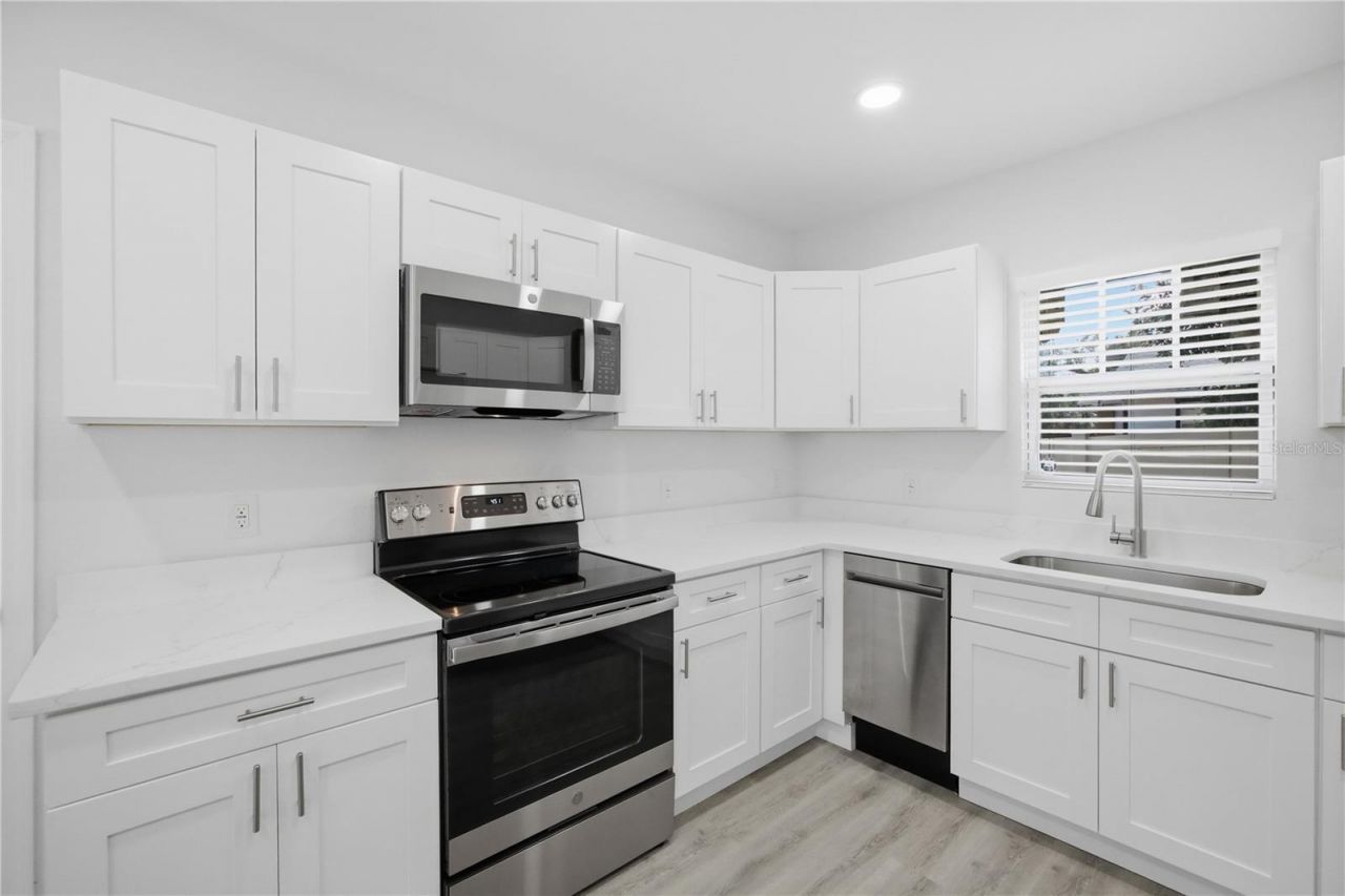 1315 22nd Avenue S, Saint Petersburg, FL 33705 Photo