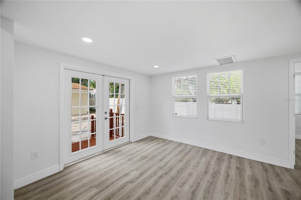1315 22nd Avenue S, Saint Petersburg, FL 33705 Photo