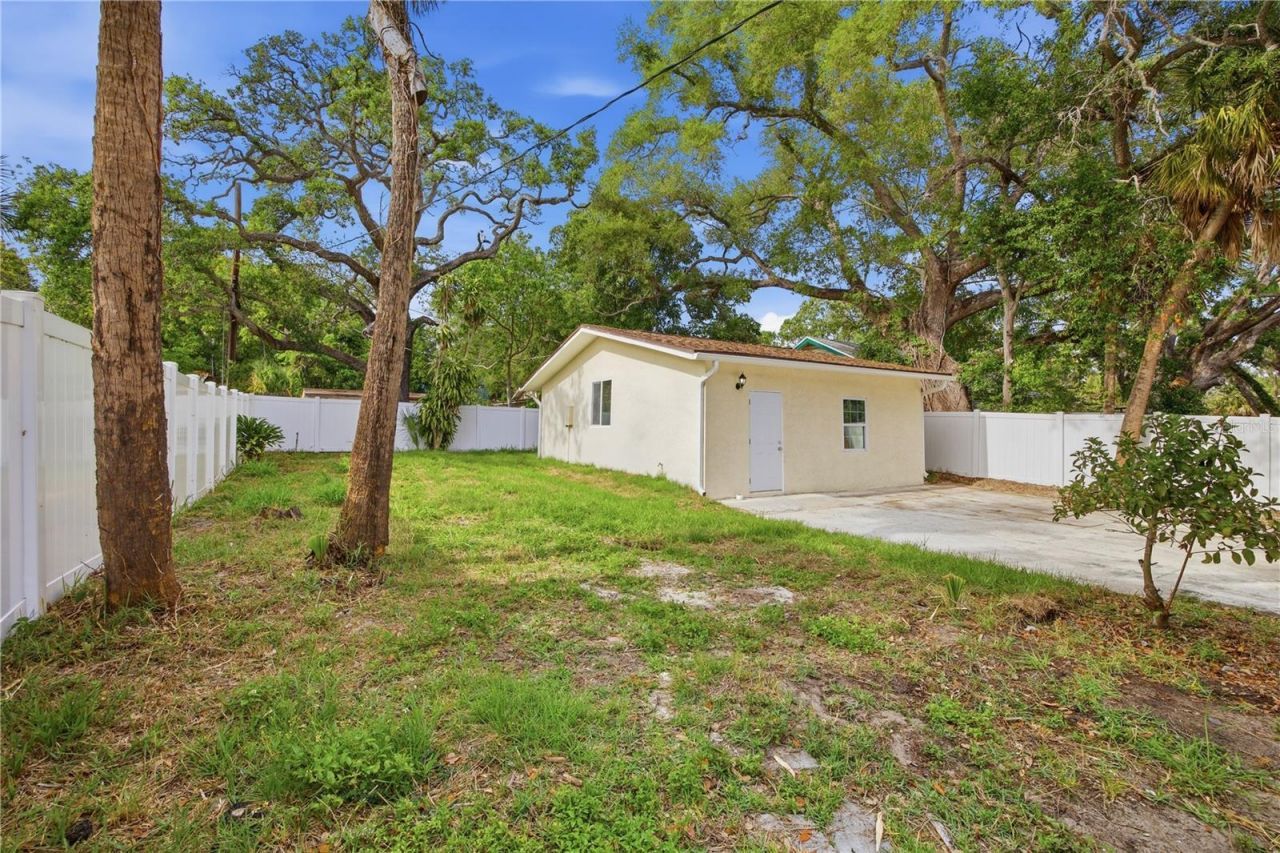 1315 22nd Avenue S, Saint Petersburg, FL 33705 Photo
